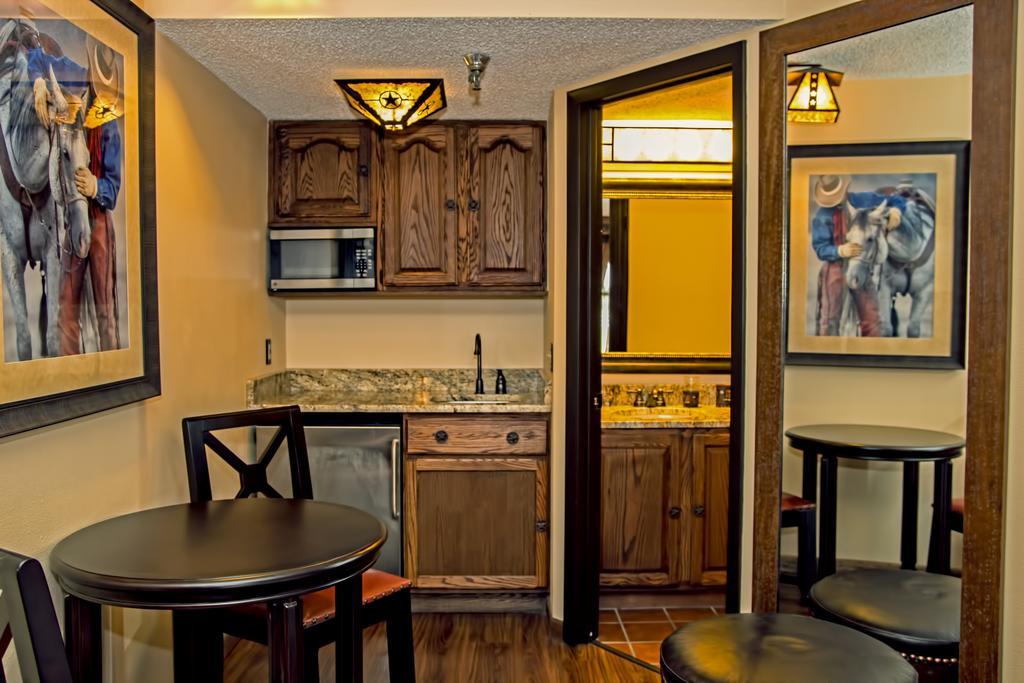 Westgate River Ranch Resort & Rodeo Exteriör bild