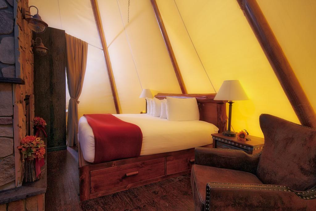Westgate River Ranch Resort & Rodeo Exteriör bild