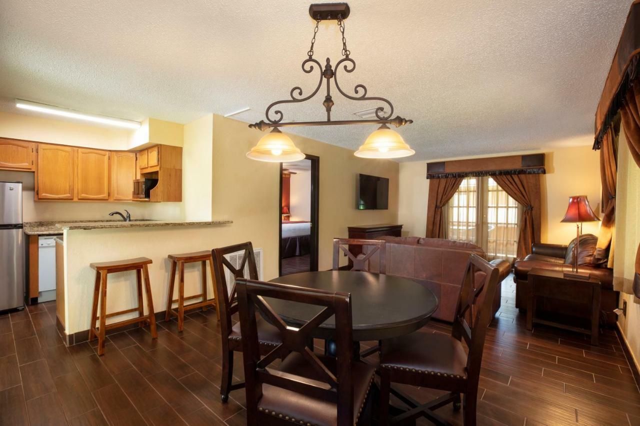 Westgate River Ranch Resort & Rodeo Exteriör bild